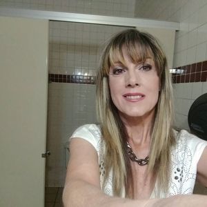 Meet your Posher, Pamela